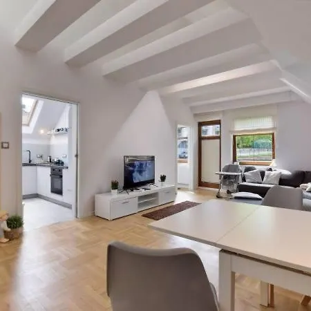 Apartment Narnia 7a *